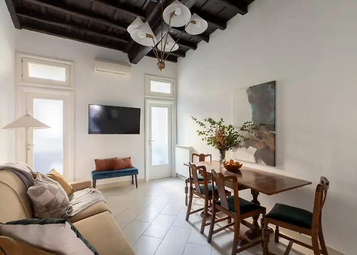 Apartment Iflat Monti's Paradise Rom