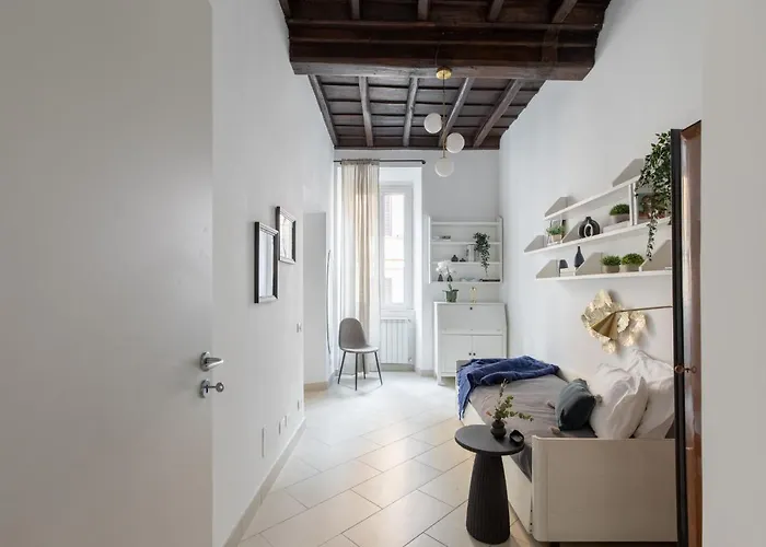 Iflat Monti's Paradise Apartment
